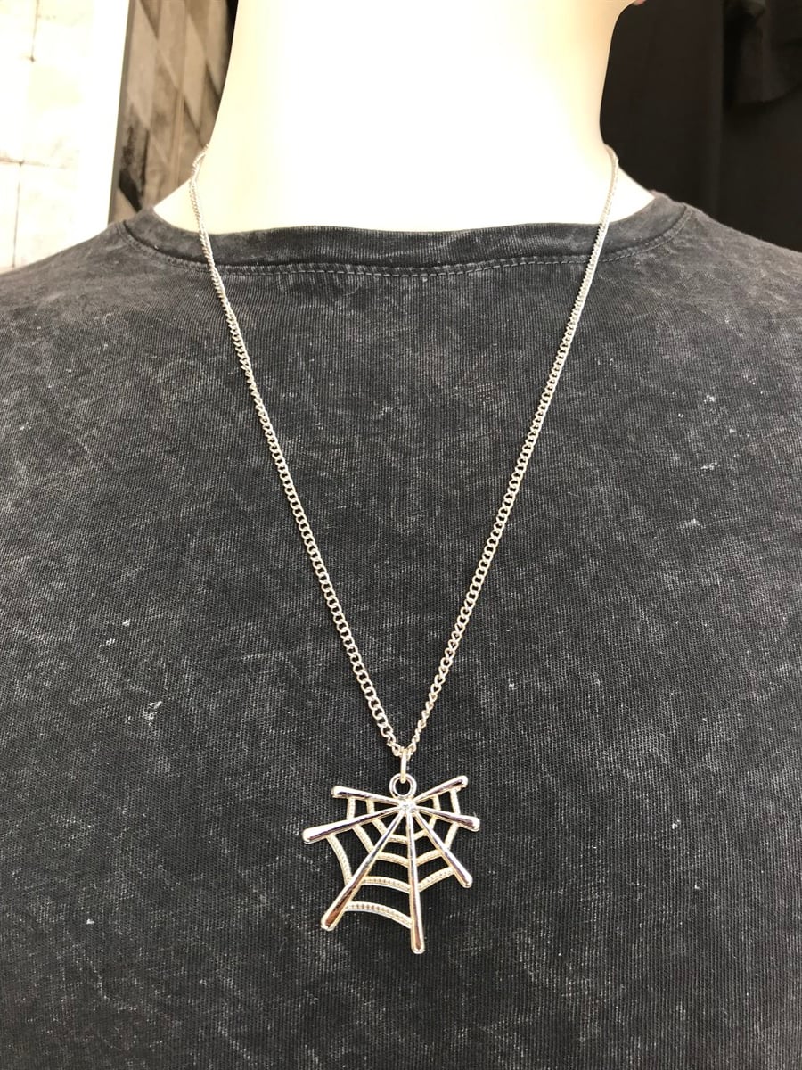 Touz Spider Web Tasarımlı Kolye