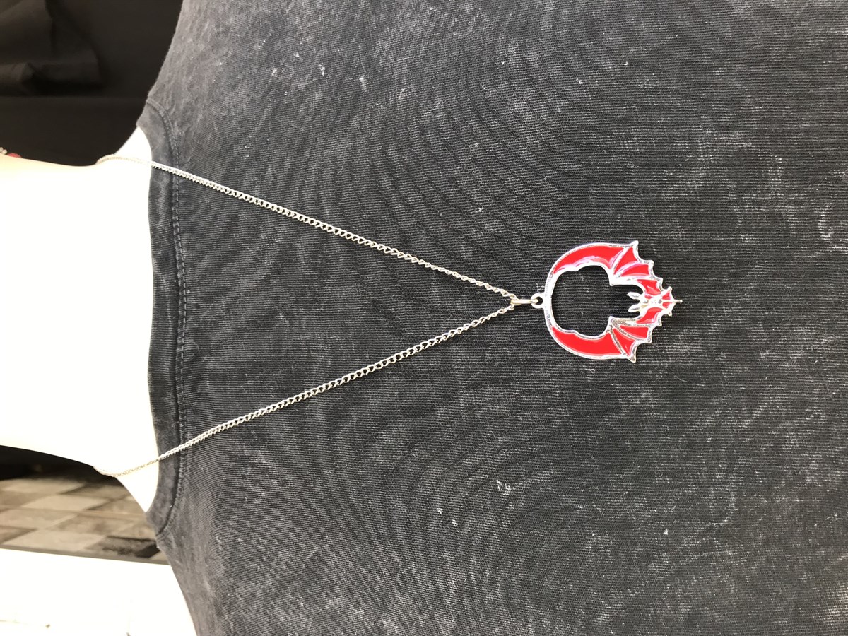 Touz Yarasa Red Bat Tasarımlı Kolye
