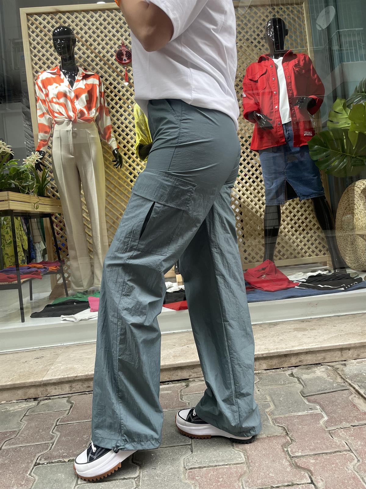 Paraşüt Pantolon Nefti Yeşil