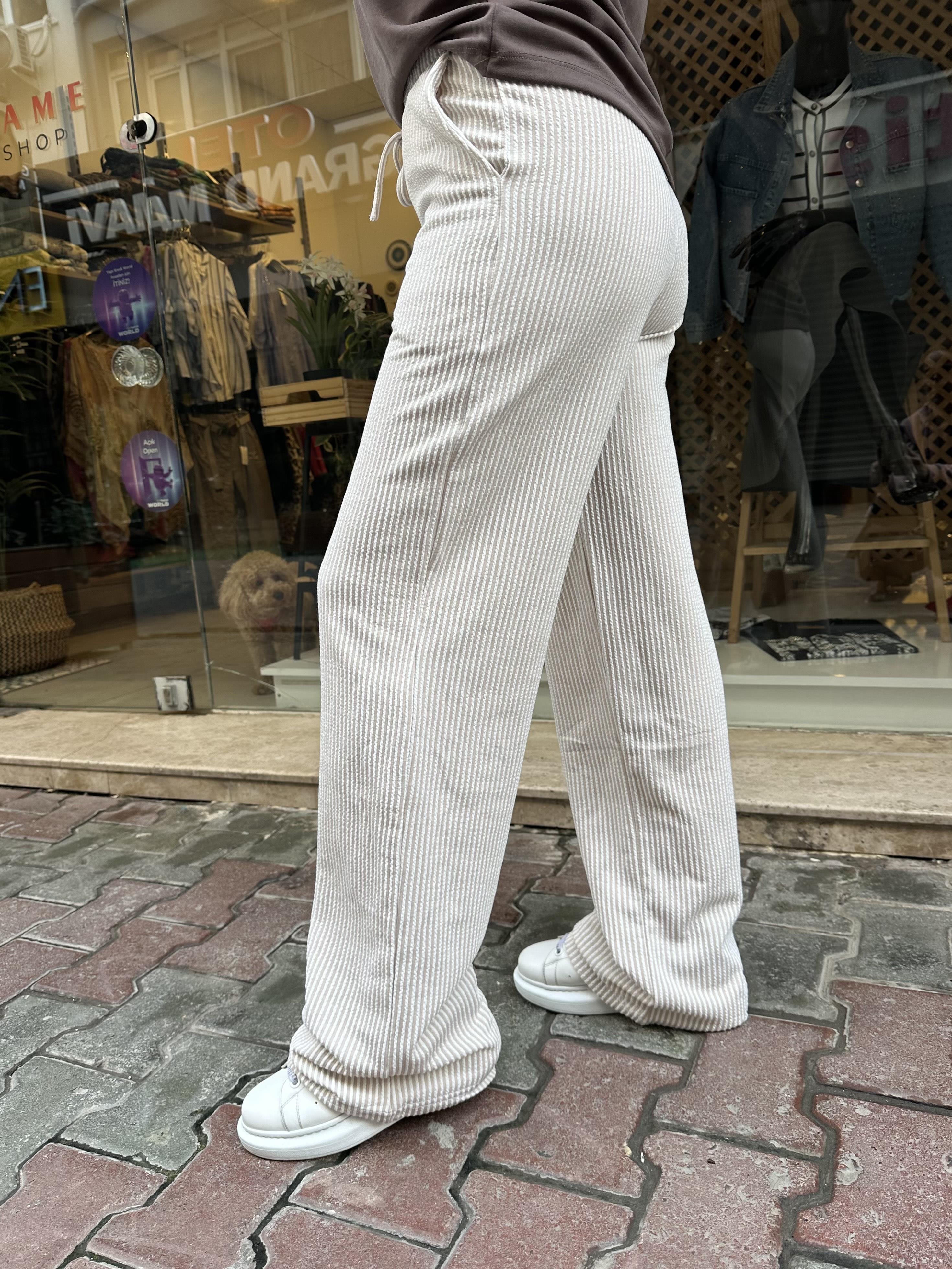 Bej Beyaz Çizgili Pantolon