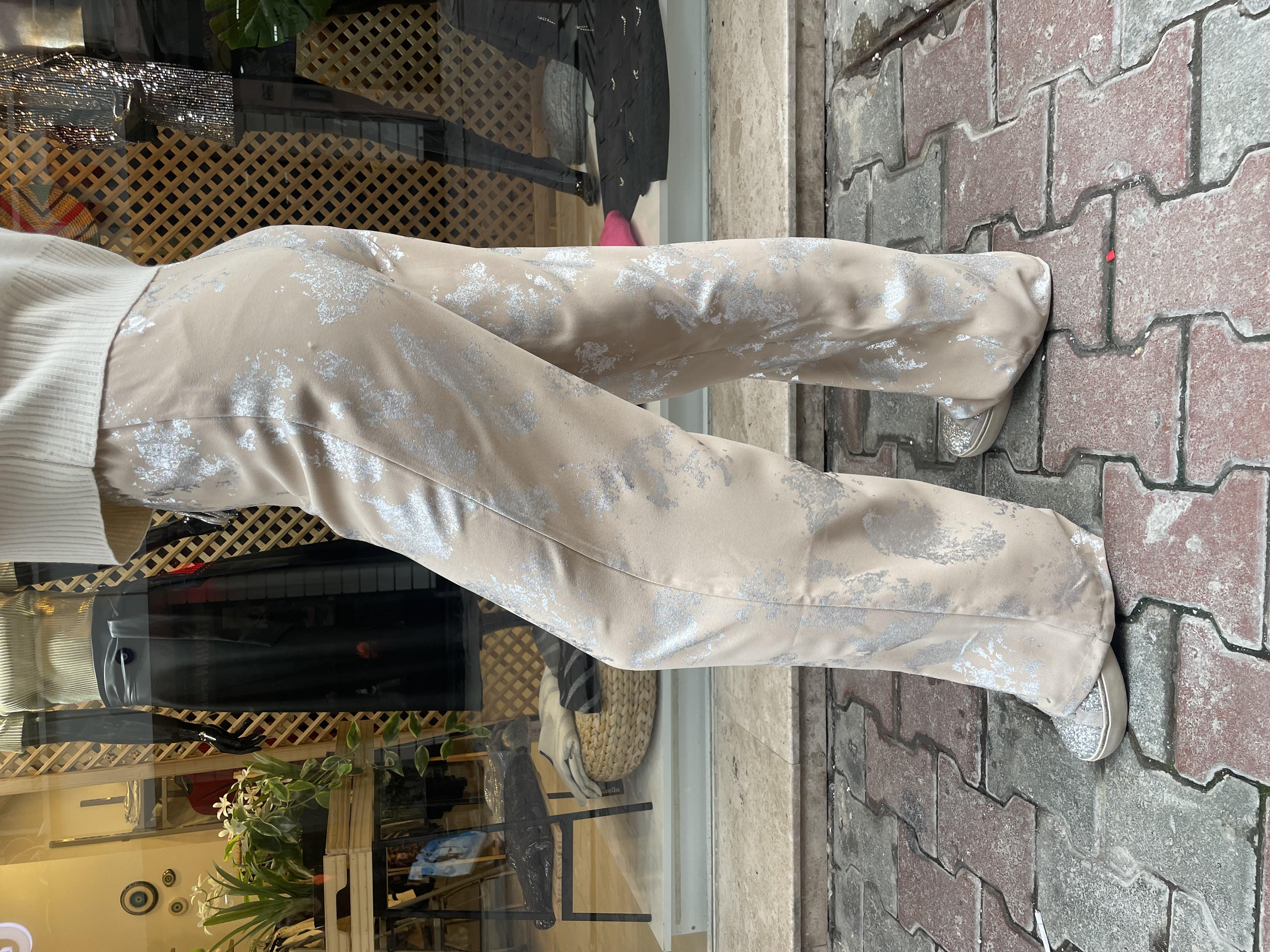 Bej Varak Desenli Crep Pantolon