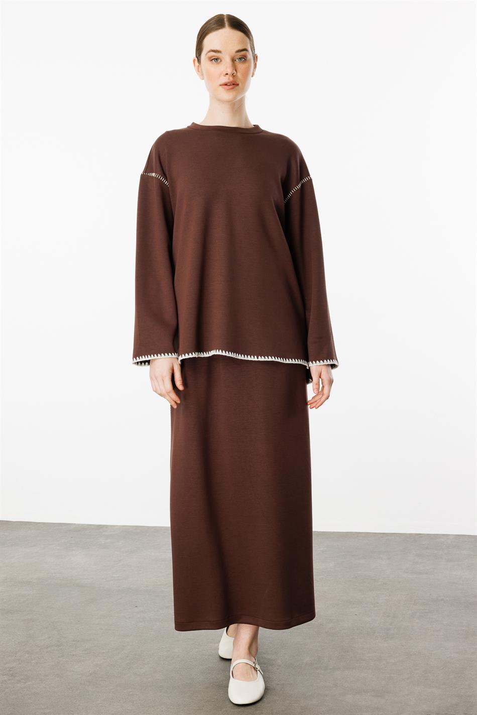 Chop Embroidery Knitted Skirt Set