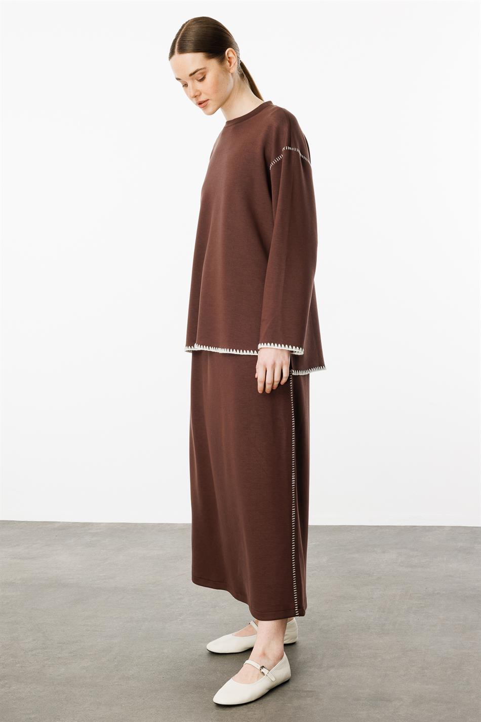 Chop Embroidery Knitted Skirt Set