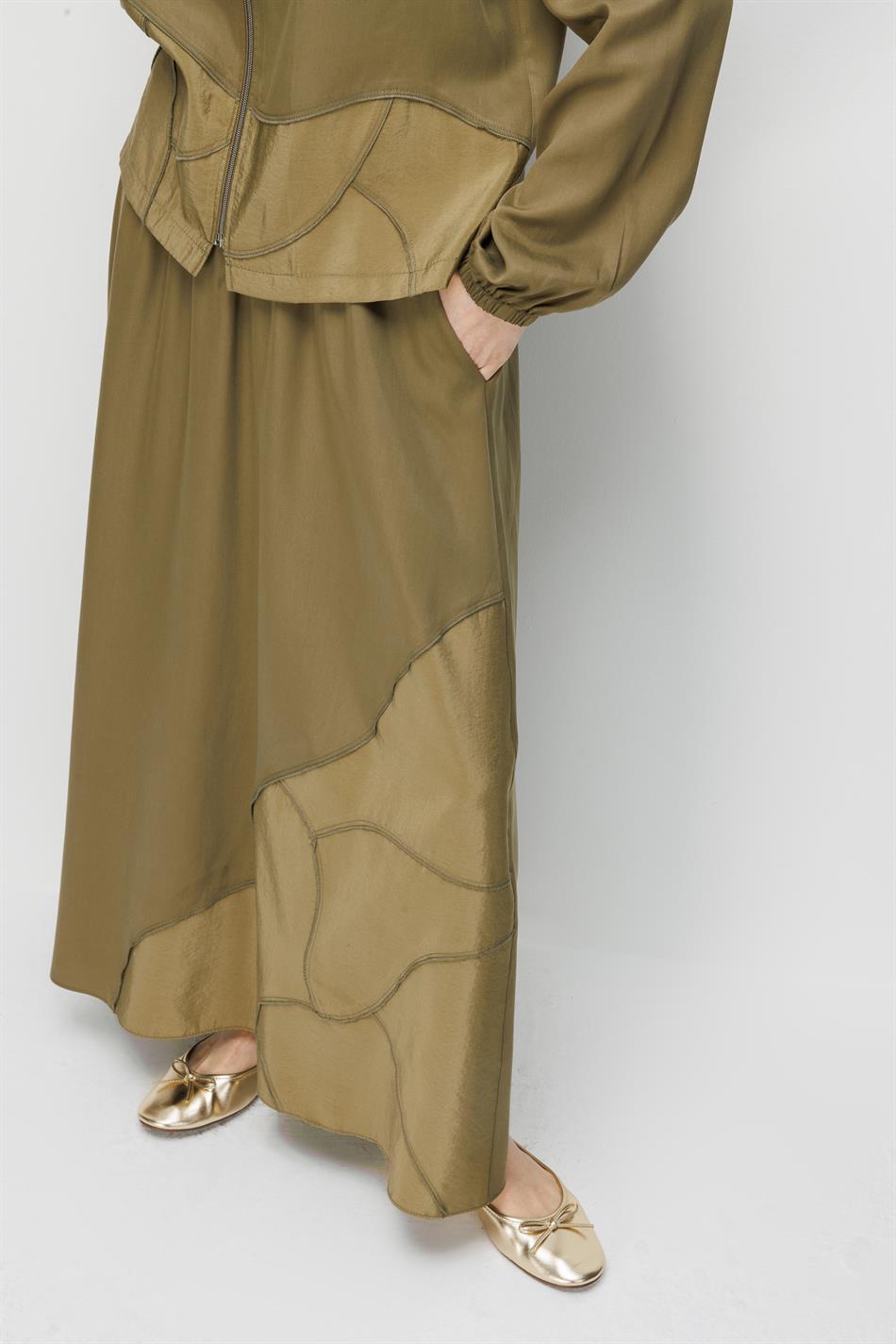 100% natuurlijke LyoCEL gedrapeerde, zachte, handgemaakte geborduurde rok en maxi-jas set - Khaki