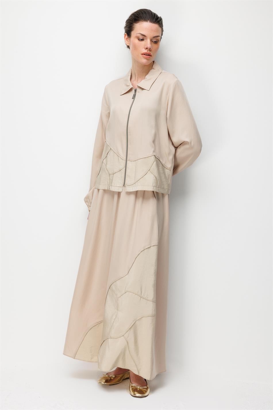 100% natuurlijke LyoCEL gedrapeerde, zachte, handgemaakte geborduurde rok en maxi-jas set - versierd met steentjes