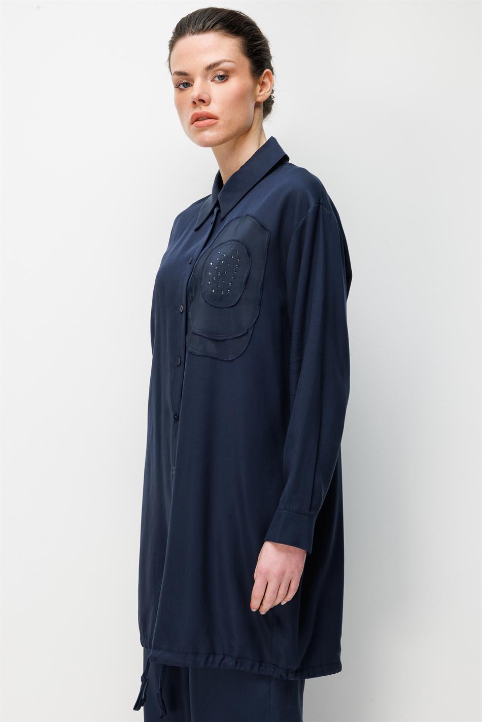 100% natuurlijke LyoCEL gedrapeerde, zachte broek en maxi-tuniek met rozenborduursel en -afwerking - marineblauw