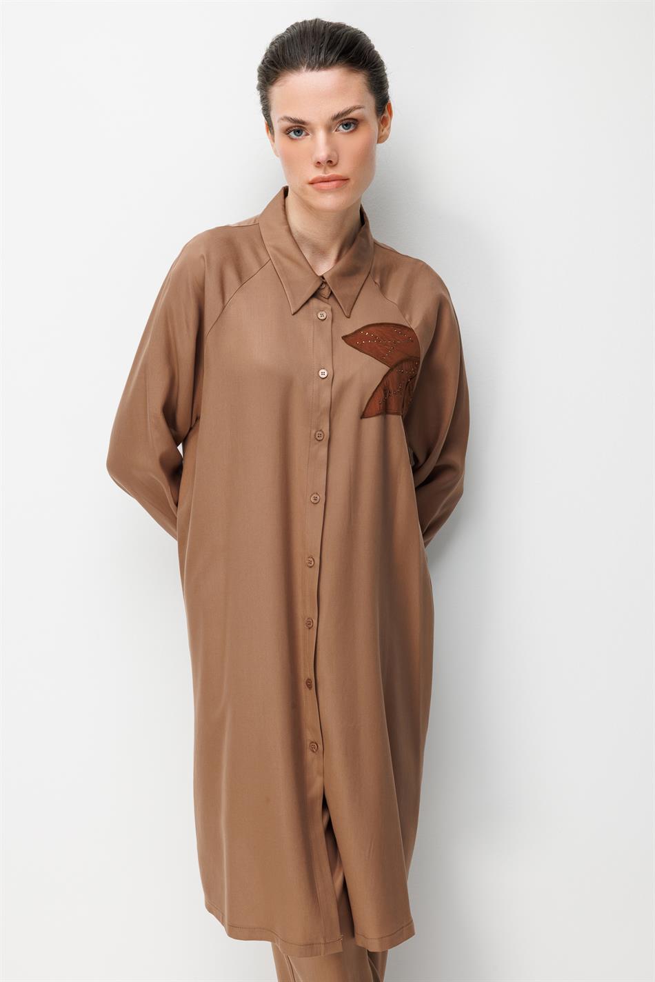 100% natuurlijke LyoCEL gedrapeerde, zachte broekenset met bloemenborduurwerk en steentjes - Koffie