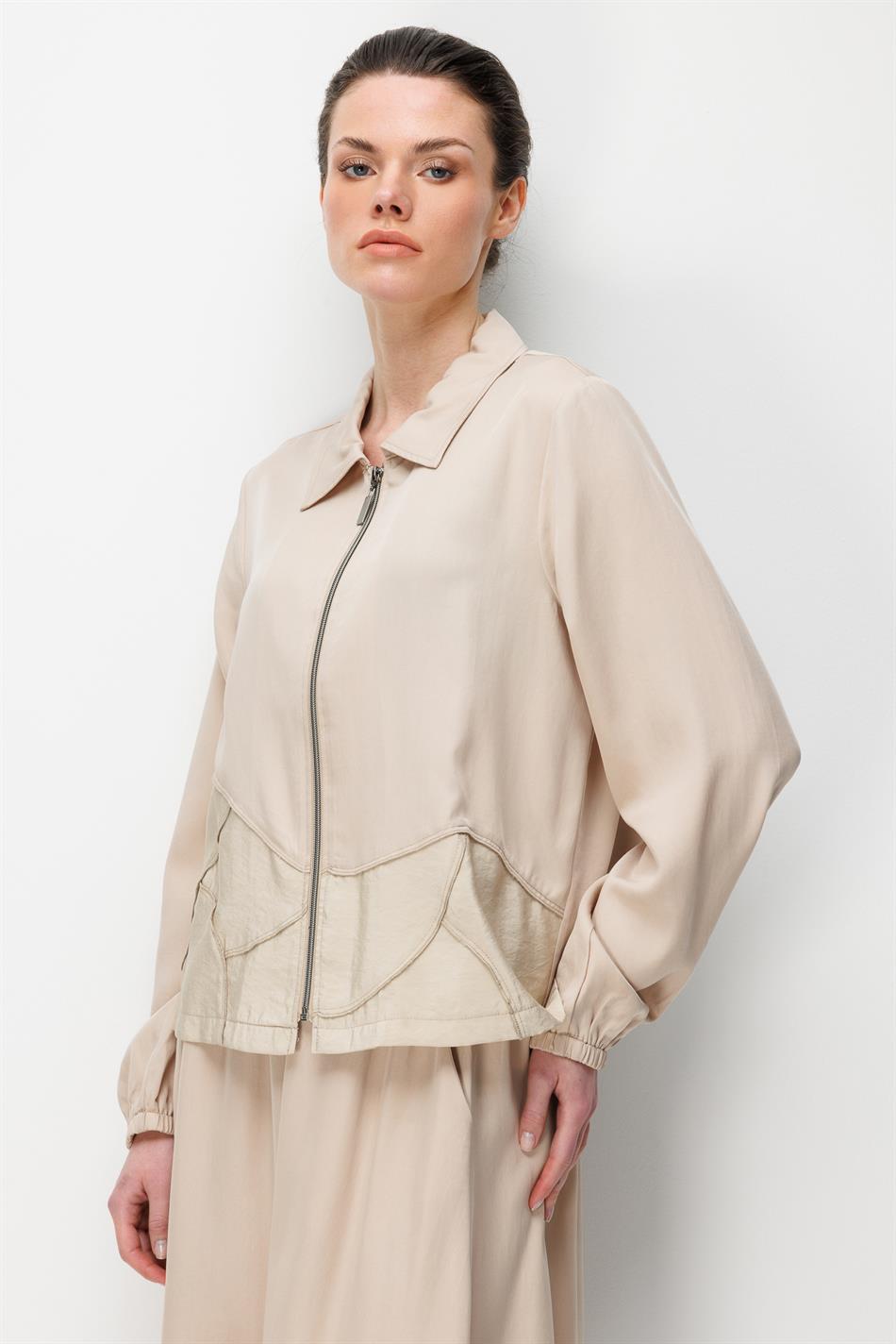 100% natuurlijke LyoCEL gedrapeerde, zachte, handgemaakte geborduurde rok en maxi-jas set - versierd met steentjes