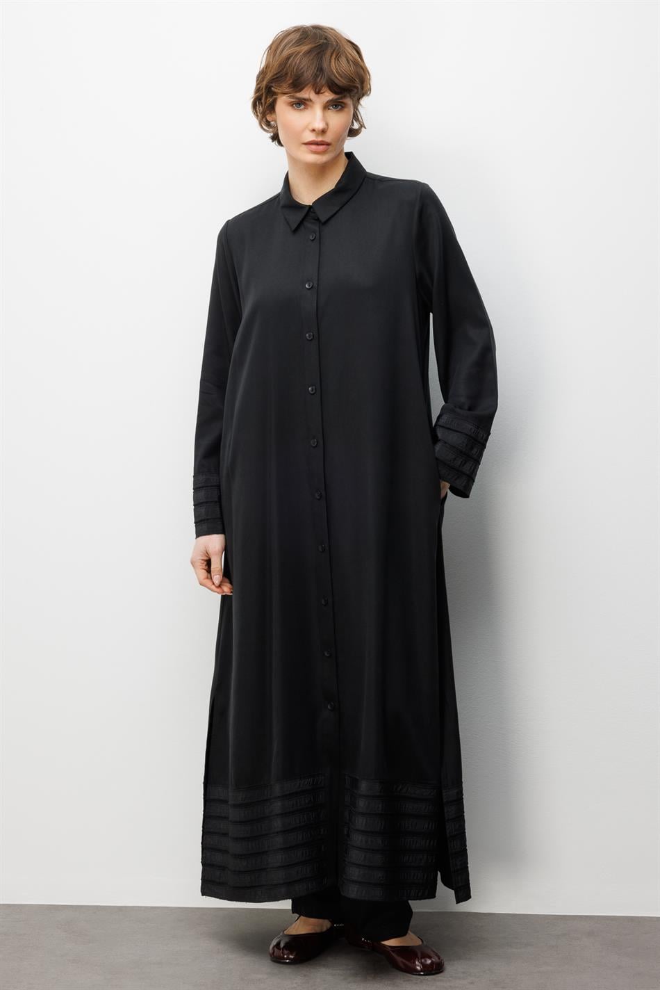 %100 Doğal LyoCEL ile Dökümlü Soft Hissiyat ve Elişi Bant Detaylı Ferace-Siyah