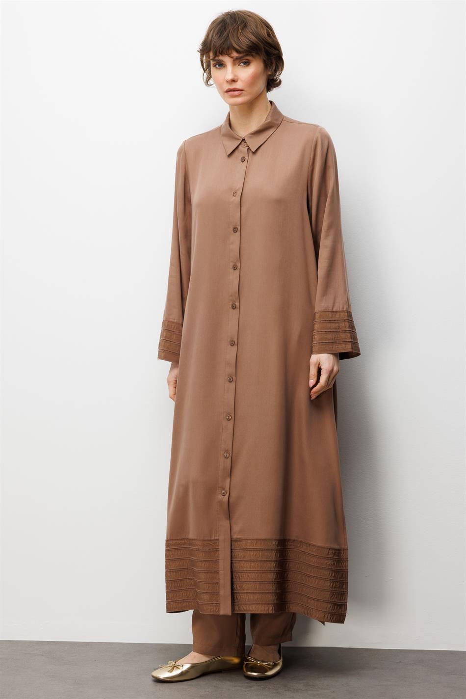 %100 Doğal LyoCEL ile Dökümlü Soft Hissiyat ve Elişi Bant Detaylı Ferace-Kahve