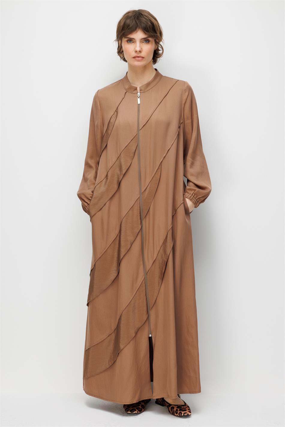 100% natuurlijke LyoCELL gedrapeerde, zachte abaya met ruches - Bruin