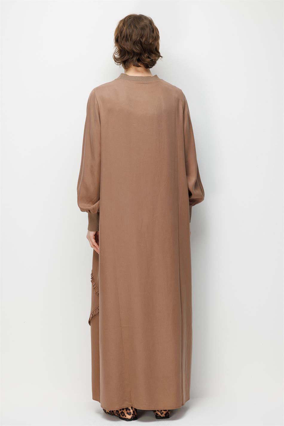 100% natuurlijke LyoCELL gedrapeerde, zachte maxi-jurk met plooien en Aller Garni-details - Bruin