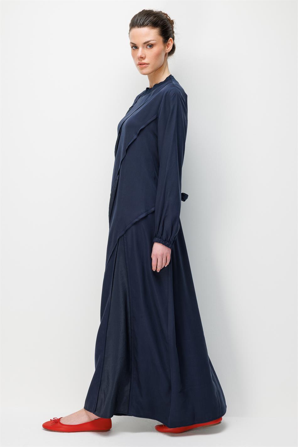 100% natuurlijke LyoCELL gedrapeerde maxi-jurk met zachte textuur en ruches - Marineblauw