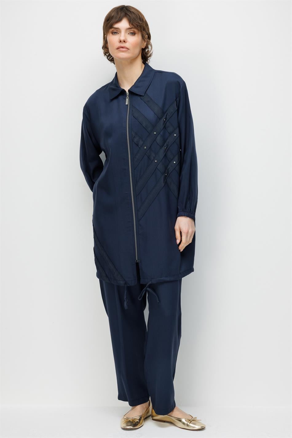 100% natuurlijke LyoCELL gedrapeerde, zachte broek met heupcoating en geweven details - Marineblauw