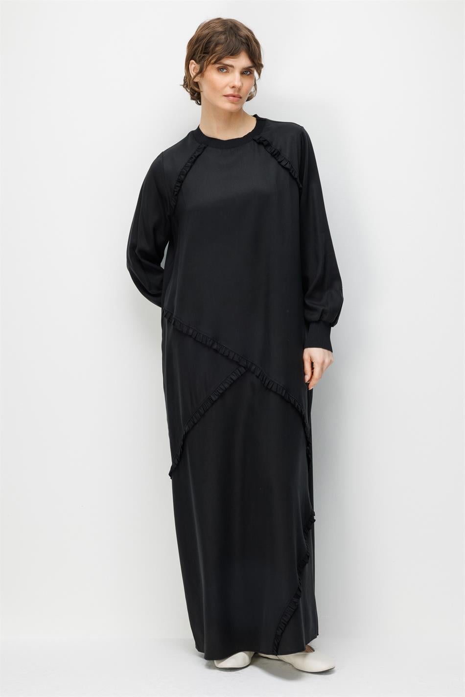 100% natuurlijke LyoCELL gedrapeerde, zachte maxi-jurk met plooien en Aller Garni-details - Zwart