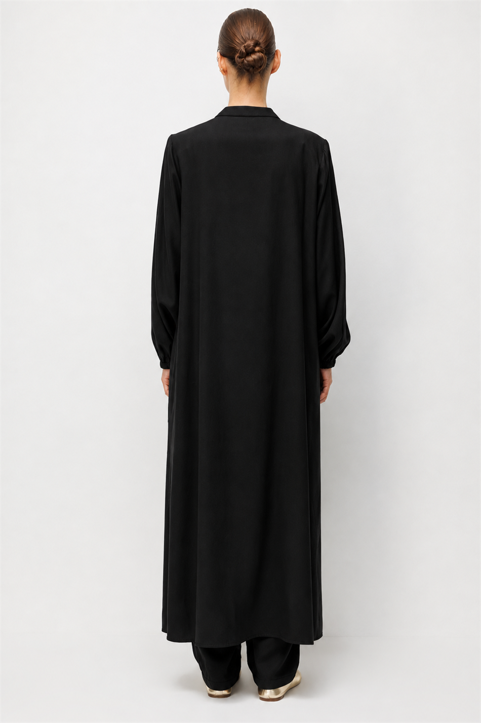 100% Təbii LyoCELL Əl işi və Qabırğalı Zamansız Abaya - Qara