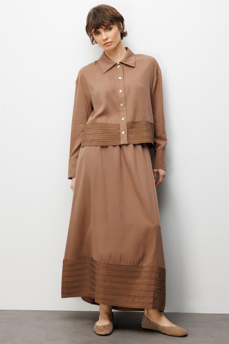 %100 Doğal LyoCELL ile Dökümlü Soft Hissiyat ve Elişi Bant Detaylı Maxi Etek / Ceket Kombin Takım-Kahve