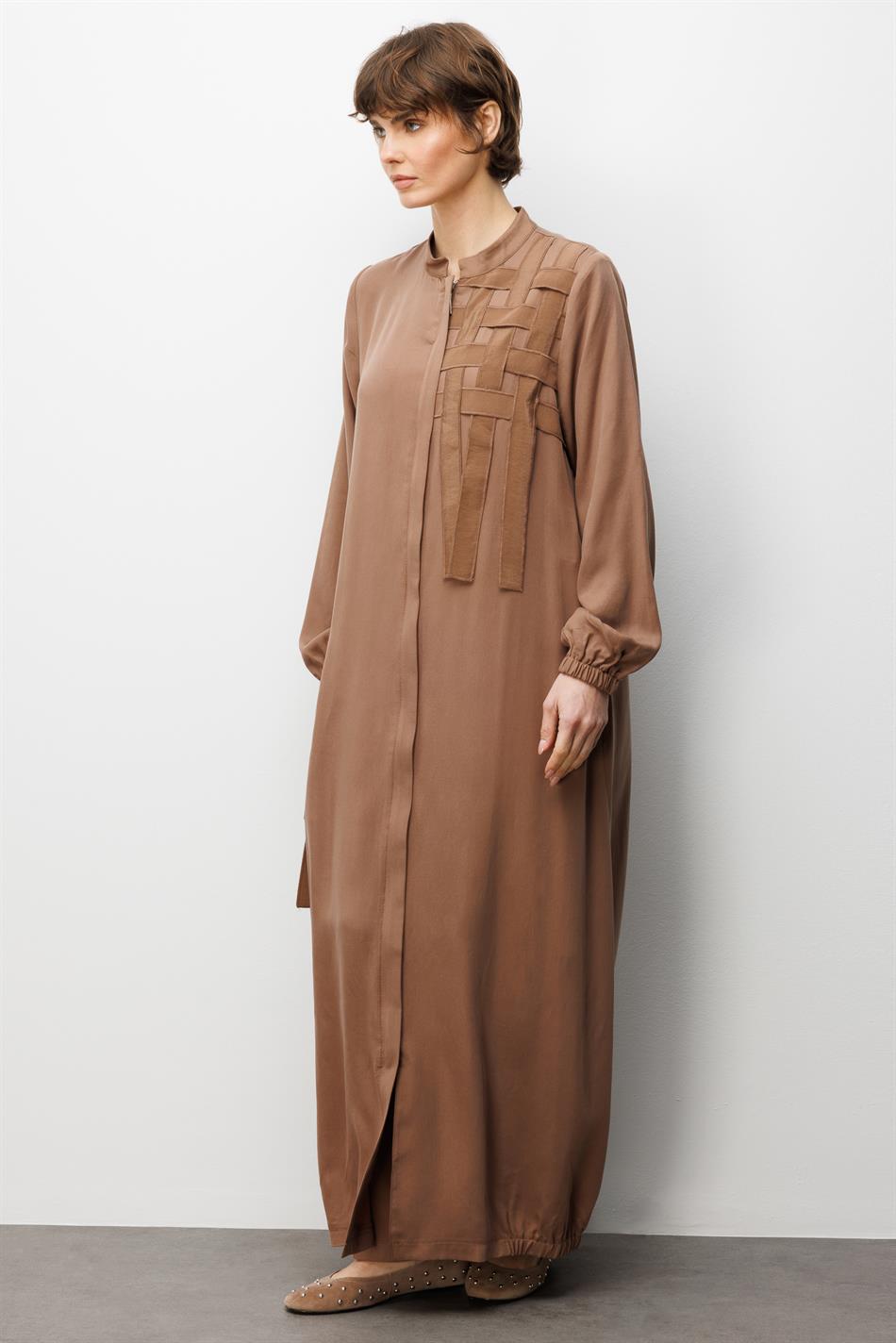 %100 Doğal LyoCELL ile Dökümlü Soft Hissiyat ve Elişi Özel İşleme Hasır Desenli Ferace-Kahve