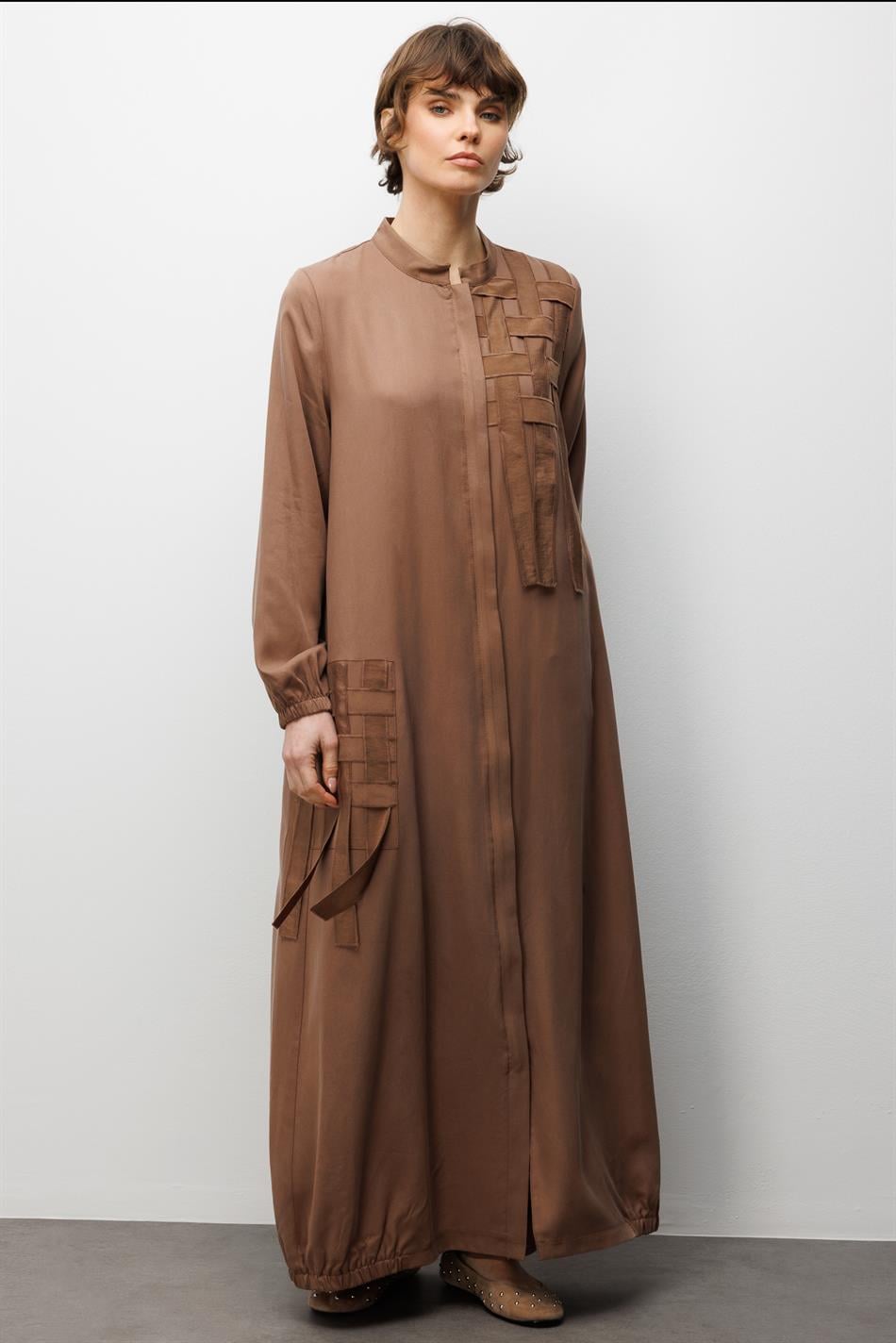 %100 Doğal LyoCELL ile Dökümlü Soft Hissiyat ve Elişi Özel İşleme Hasır Desenli Ferace-Kahve