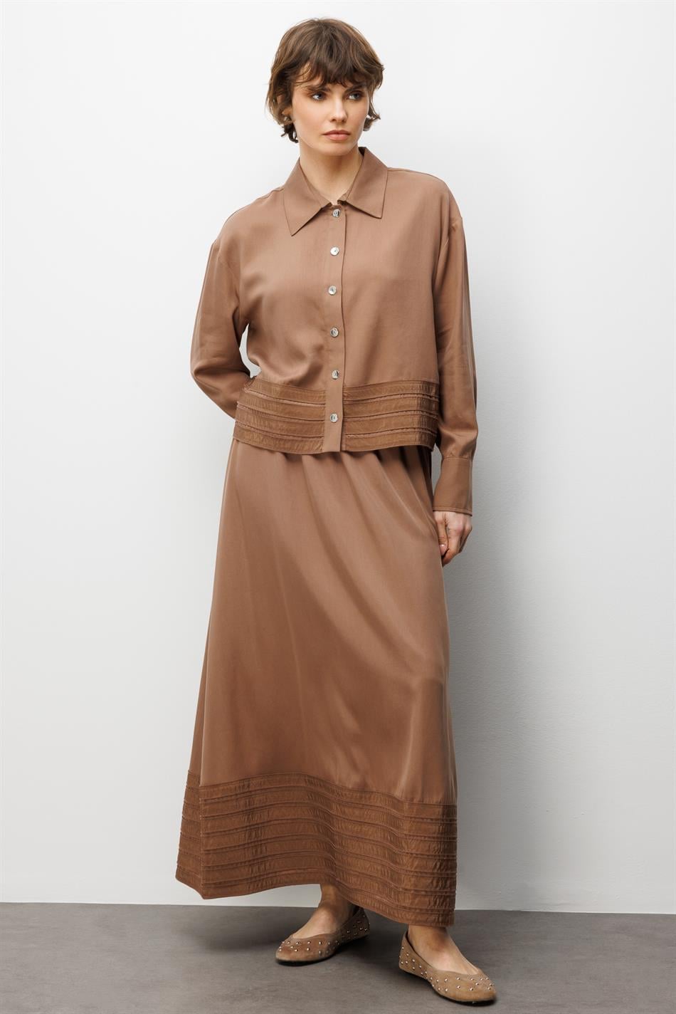 %100 Doğal LyoCELL ile Dökümlü Soft Hissiyat ve Elişi Bant Detaylı Maxi Etek / Ceket Kombin Takım-Kahve