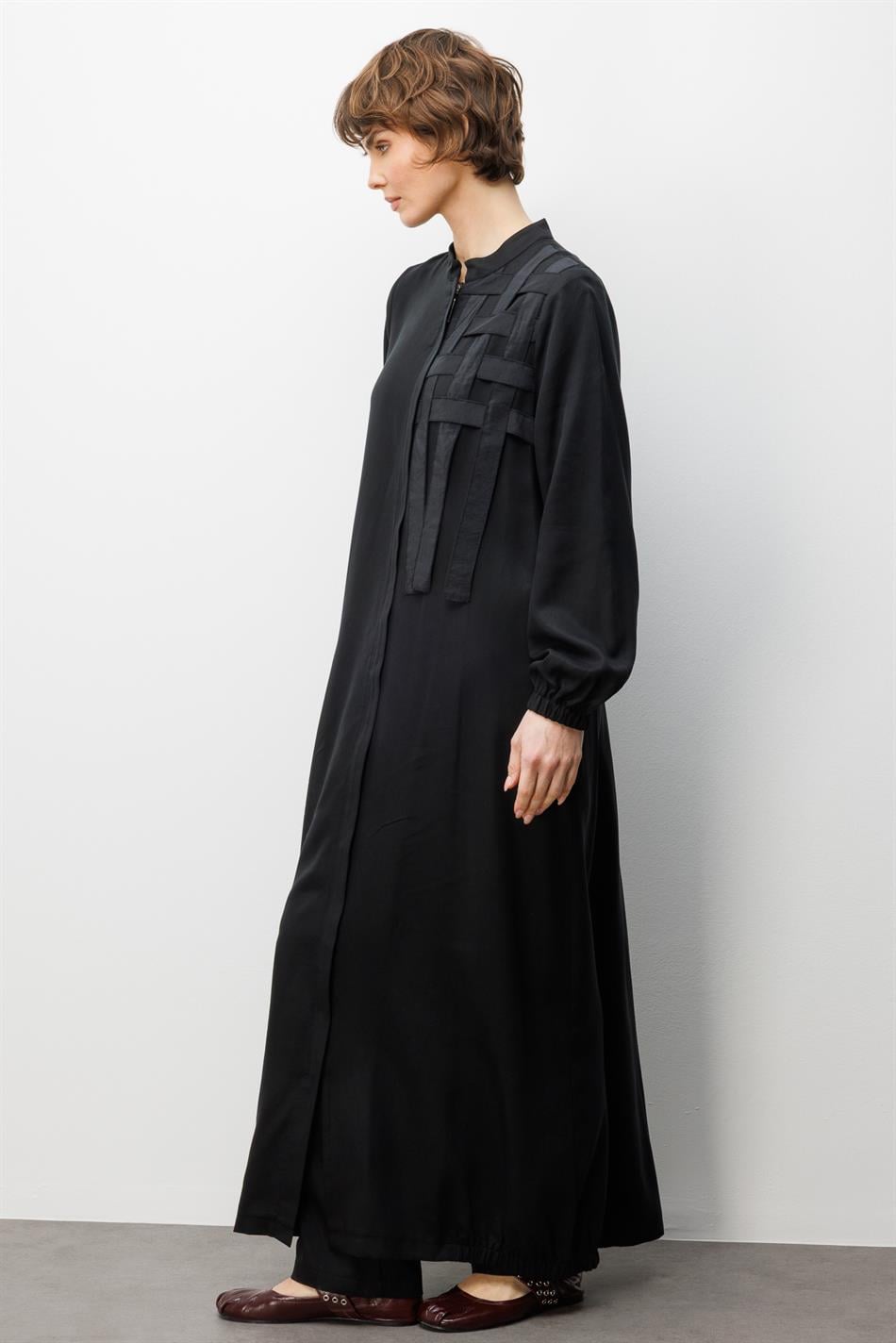 %100 Doğal LyoCELL ile Dökümlü Soft Hissiyat ve Elişi Özel İşleme Hasır Desenli Ferace-Siyah