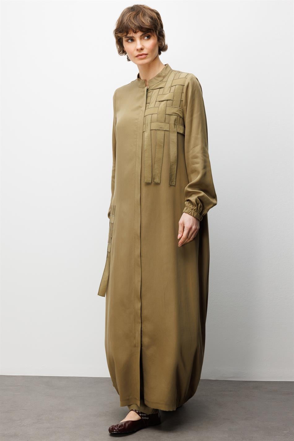 %100 Doğal LyoCELL ile Dökümlü Soft Hissiyat ve Elişi Özel İşleme Hasır Desenli Ferace-Haki