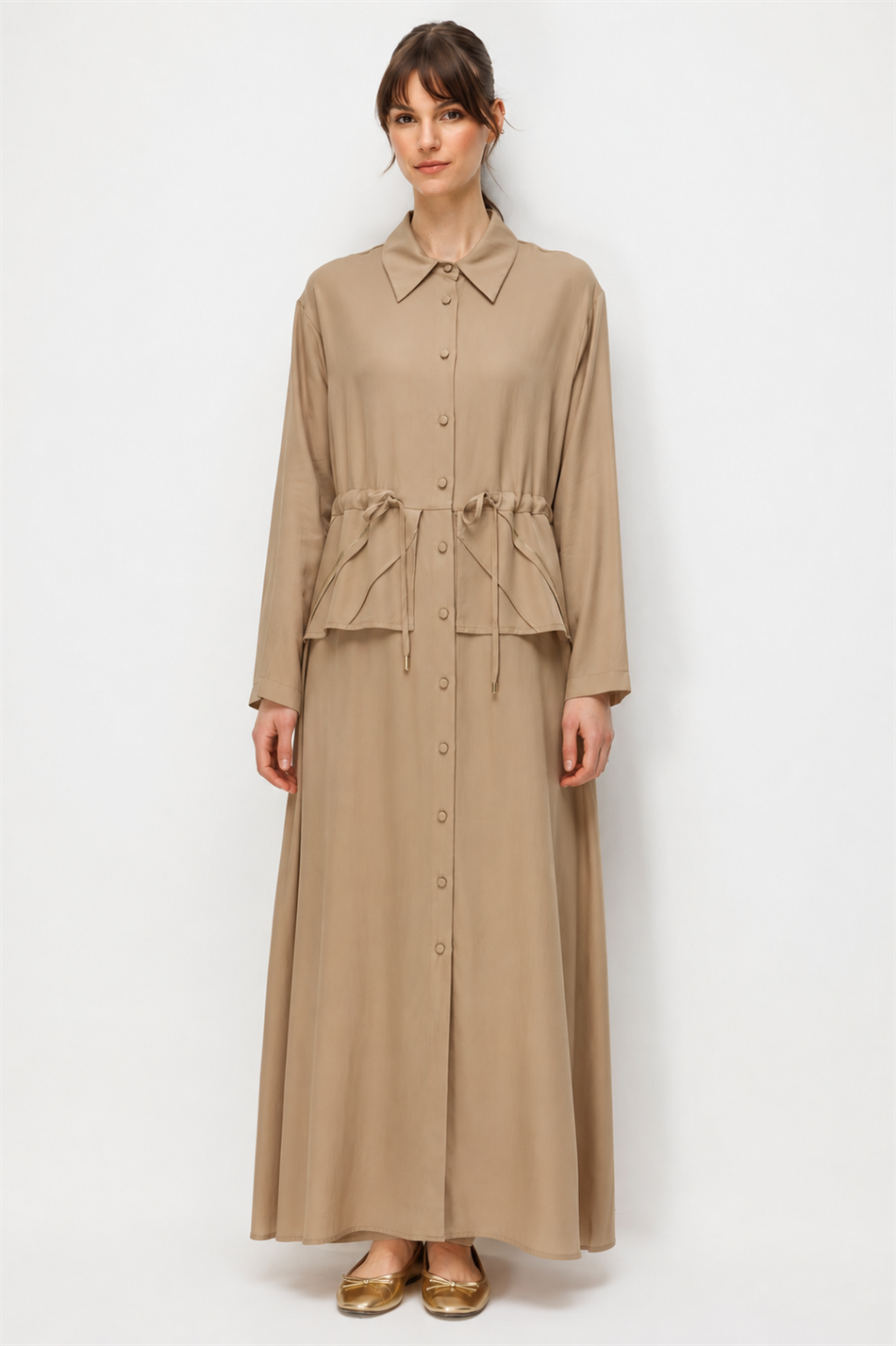 Maxi-jurk/abaya van 100% natuurlijke LyoCELL maxi-jurk van zachte, gedrapeerde stof met handgemaakt patroon, ribbels en steentjesversiering - Bruin