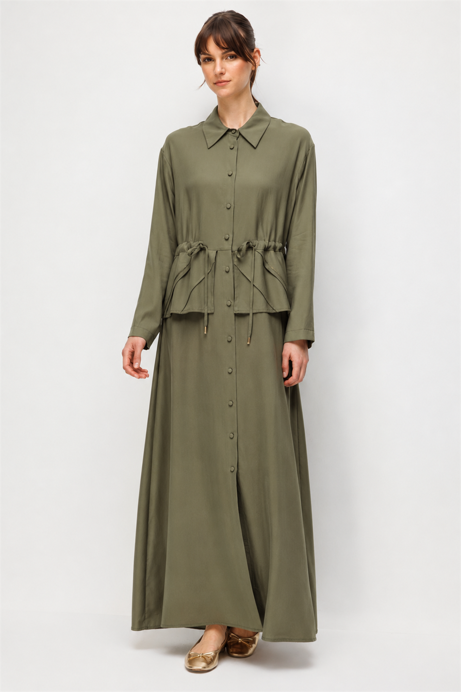 Maxi-jurk/abaya van 100% natuurlijke LyoCELL maxi-jurk van zachte, gedrapeerde stof met handgemaakt patroon, ribbels en steentjesversiering - Khaki