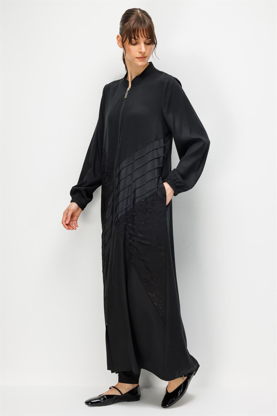 %100 Doğal LyoCELL Maxi Dökümlü Soft Kumaş Garni ve Elişi Nervür Detaylı Ferace-Siyah