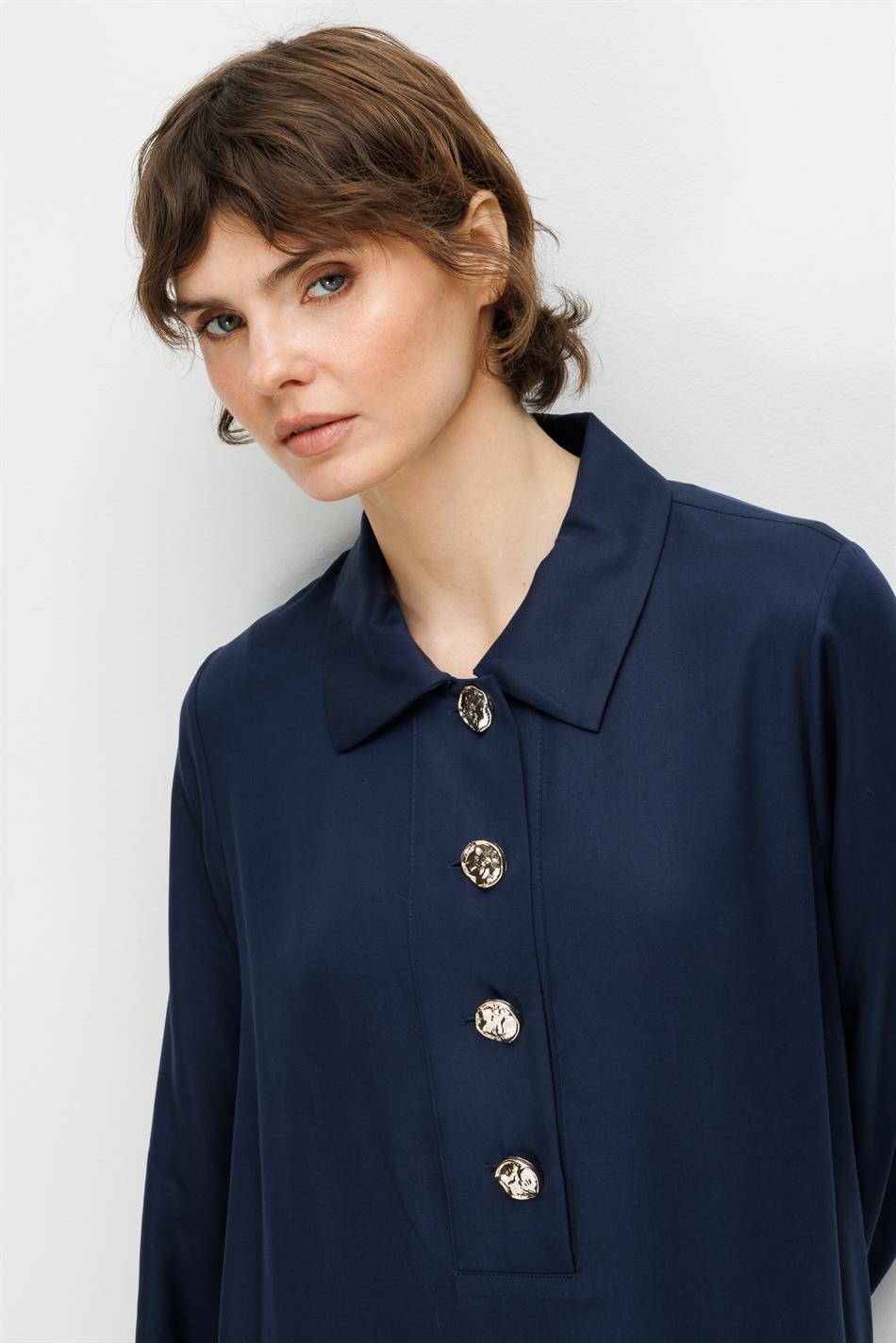 100% natuurlijke LyoCELL maxi-tuniek en broek van zachte, gedrapeerde stof die de heupen bedekt - marineblauw