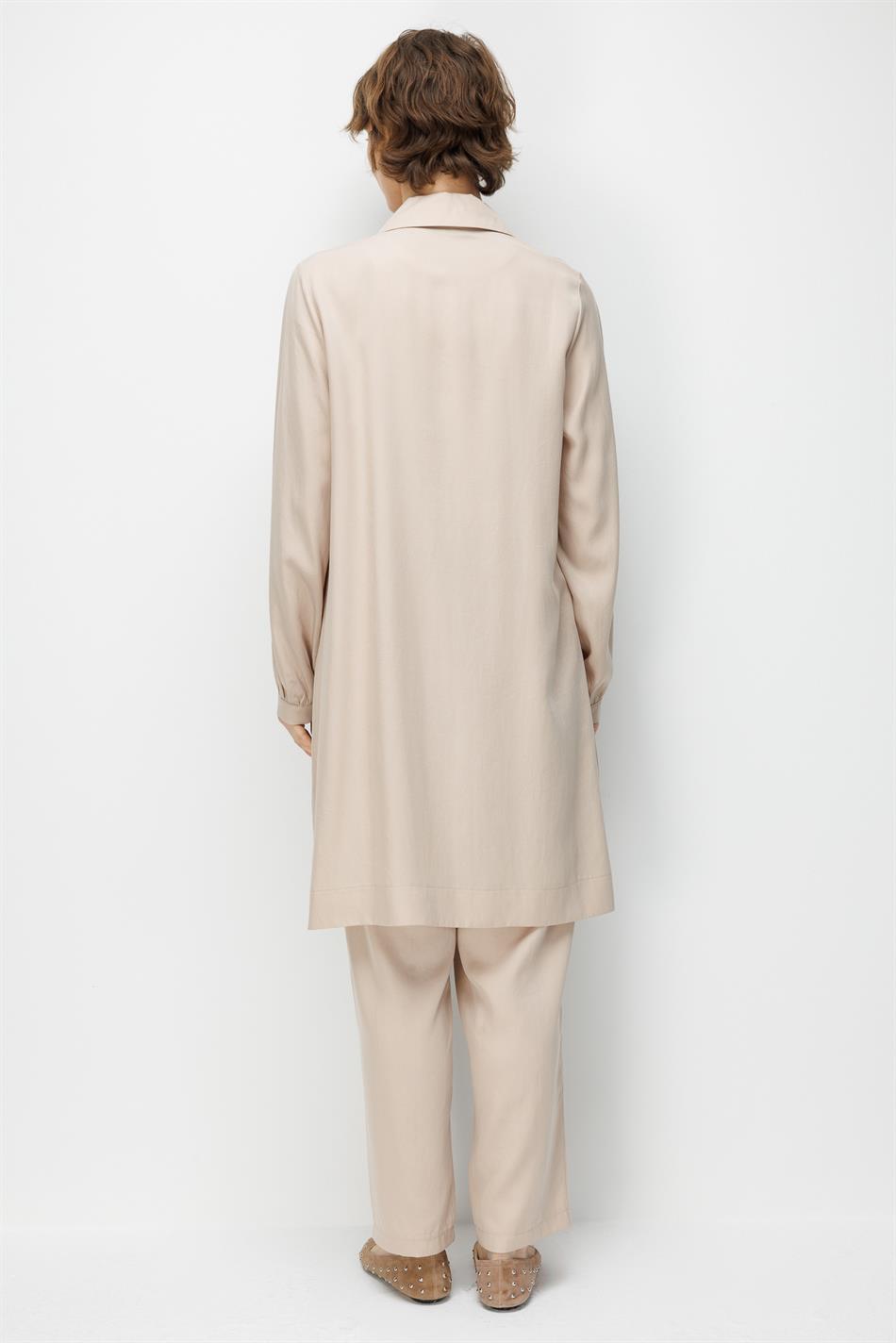 100% natuurlijke LyoCELL maxi-tuniek en broek van zachte, gedrapeerde stof die de heupen bedekt - Steenkleur