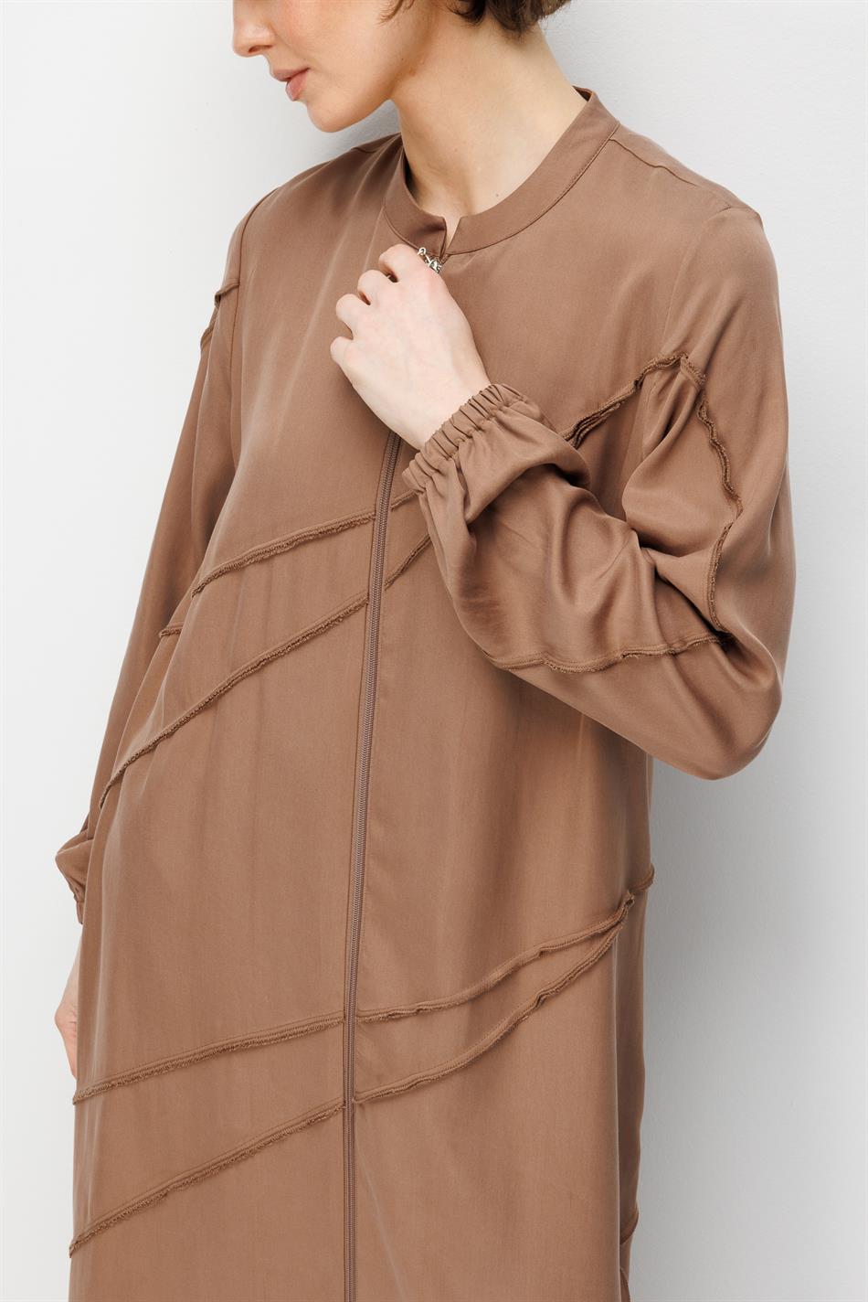 %100 Doğal LyoCELL Maxi Dökümlü Soft Kumaş Aller Ara Diikiş Detaylı Kap Ferace-Kahve