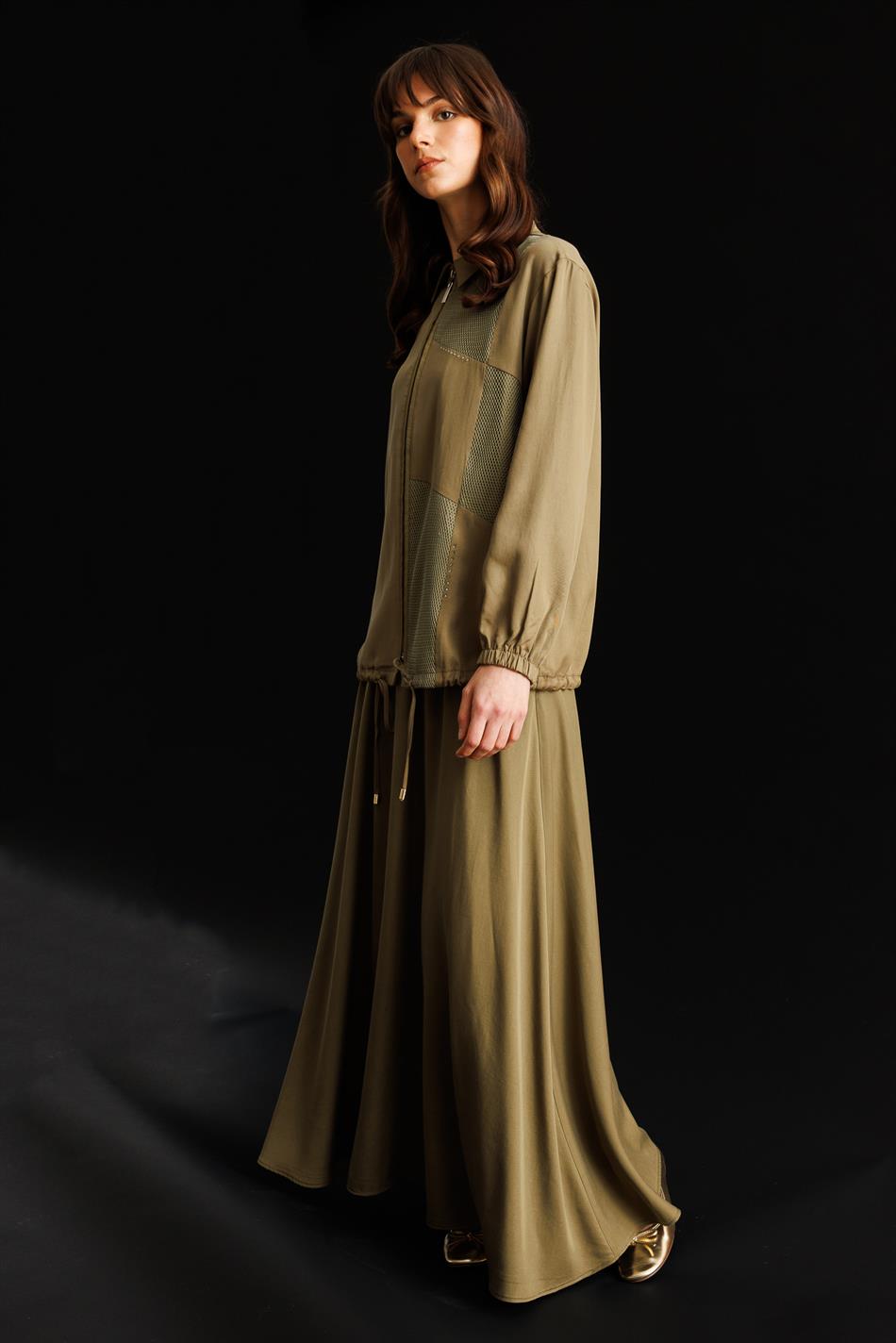 %100 Doğal LyoCELL Maxi Dökümlü Soft Kumaş Step File Garni Detaylı Ceket ve Etek Kombinli TAKIM-Haki