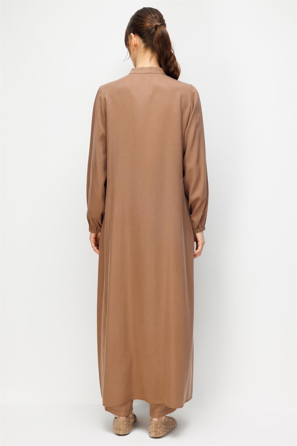 %100 Doğal LyoCELL Maxi Dökümlü Soft Kumaş Garni ve Elişi Nervür Detaylı Ferace-Kahve