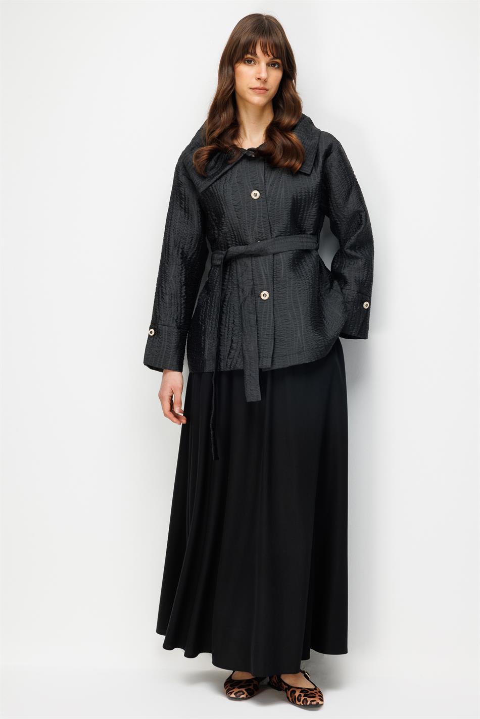 %100 Doğal LyoCELL Maxi Dökümlü Soft Kumaş Etek ve Özel Jakar Kumaş Ceket  Kombinli TAKIM-Siyah