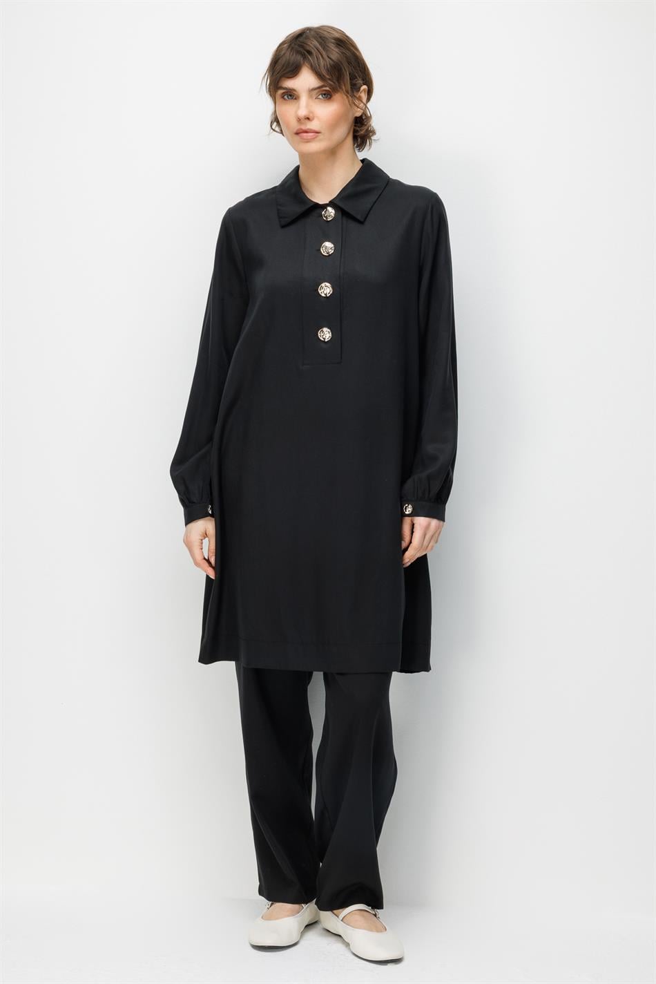 100% natuurlijke LyoCELL maxi-tuniek en broek van zachte, gedrapeerde stof die de heupen bedekt - Zwart