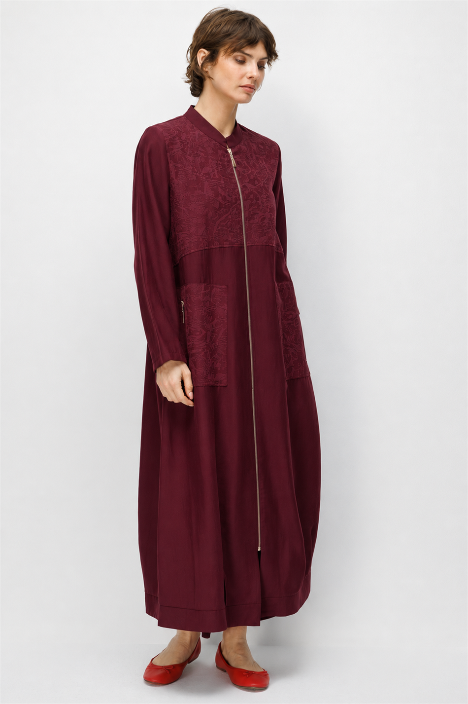 80% Təbii LyoCELL Draped Yumşaq Hissli Abaya Orta Naxışlı Bəzəklə - Burgundy