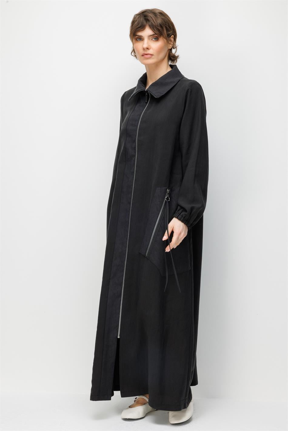 %80 Doğal LyoCELL Dökümlü Soft Hissiyat Yan Cep ve Ön Boy Garni Detaylı Zamansız Ferace-Siyah