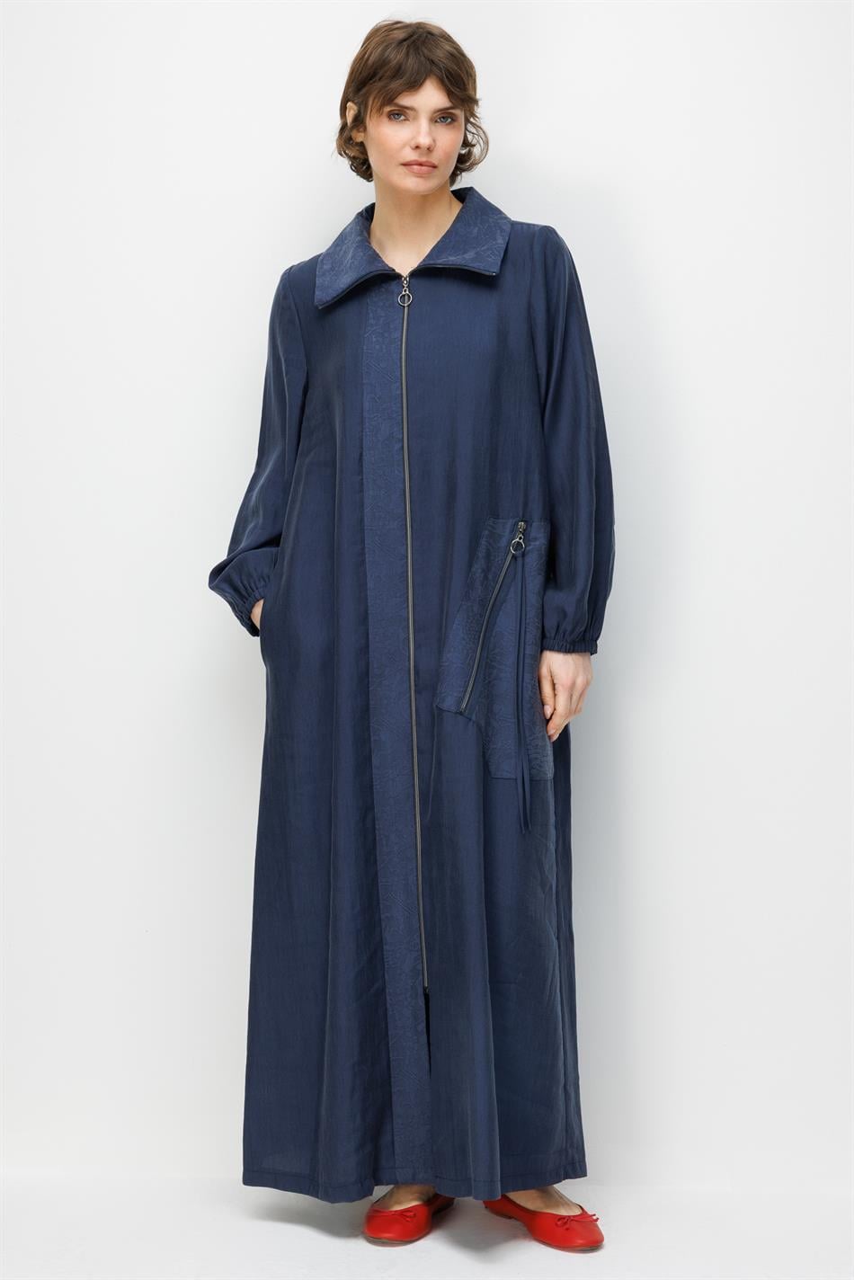 80% natuurlijke LyoCELL soepelvallende, tijdloze abaya met zijzakken en sierdetails aan de voorkant - marineblauw