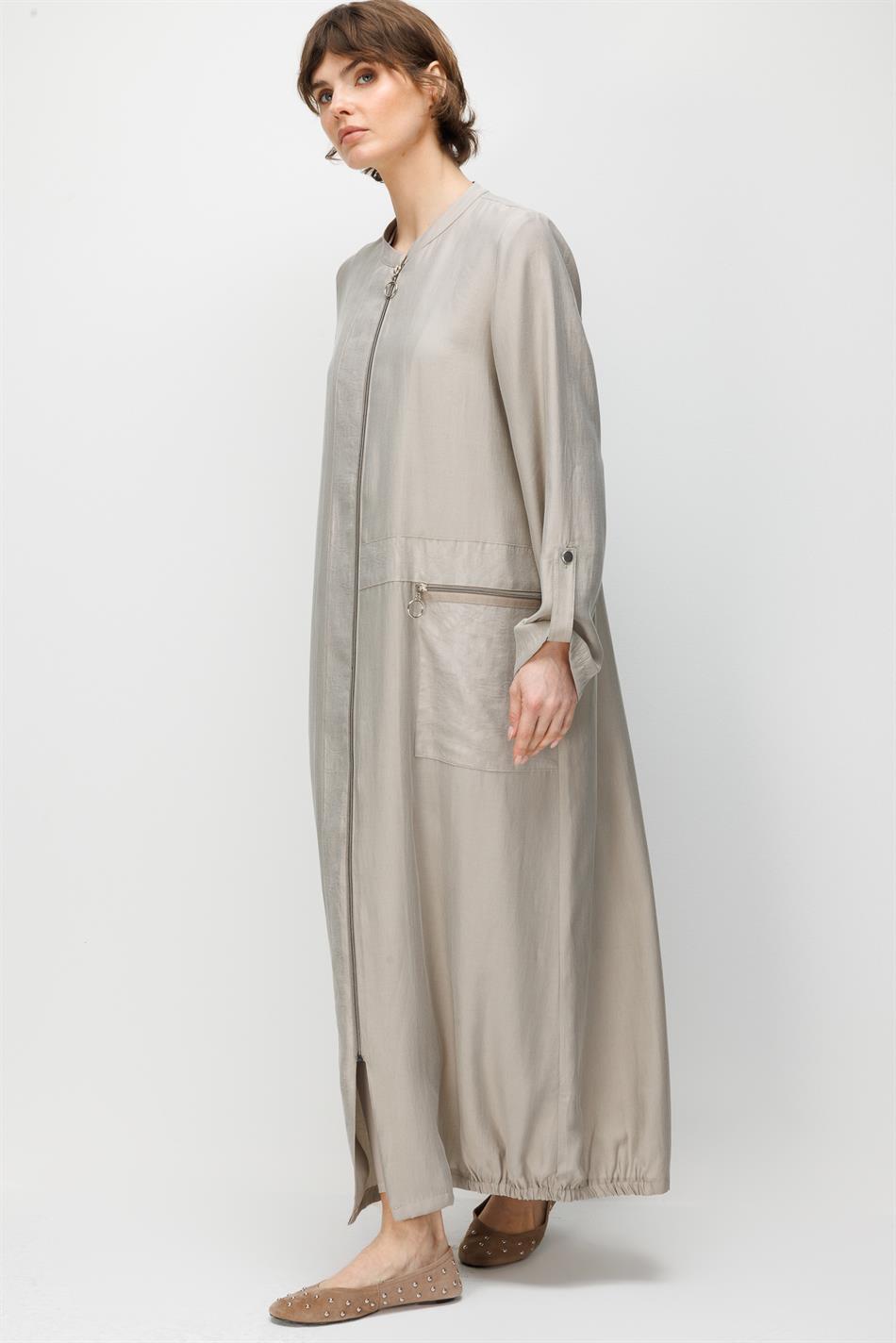 %80 Doğal LyoCELL Dökümlü Soft Hissiyatlı Ara Desen Beden ve Cep Süslemeli Kap Ferace-Taş