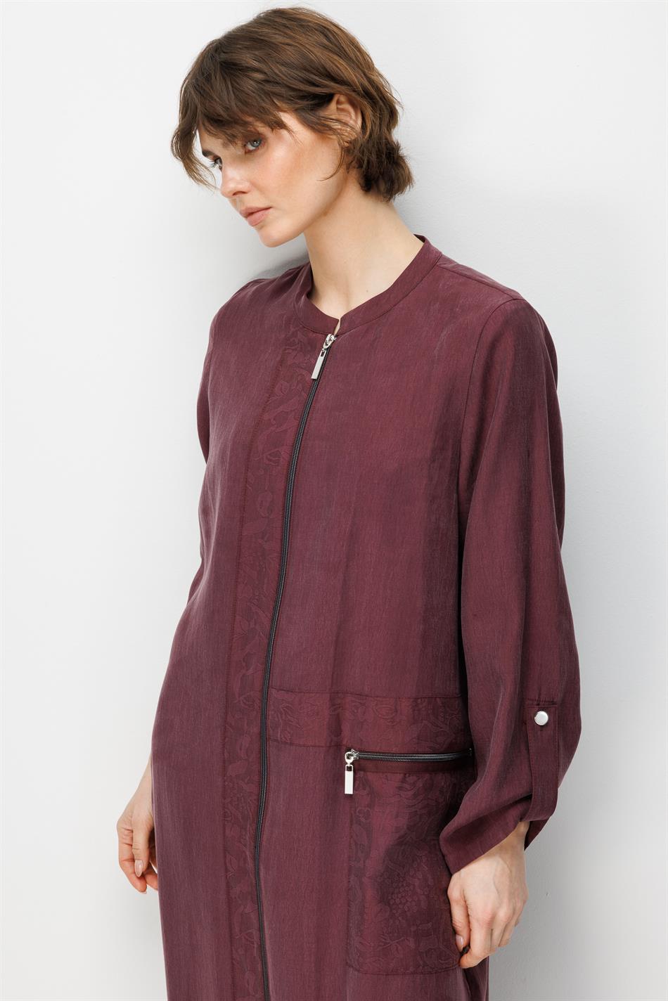 %80 Doğal LyoCELL Dökümlü Soft Hissiyatlı Ara Desen Beden ve Cep Süslemeli Kap Ferace-Bordo