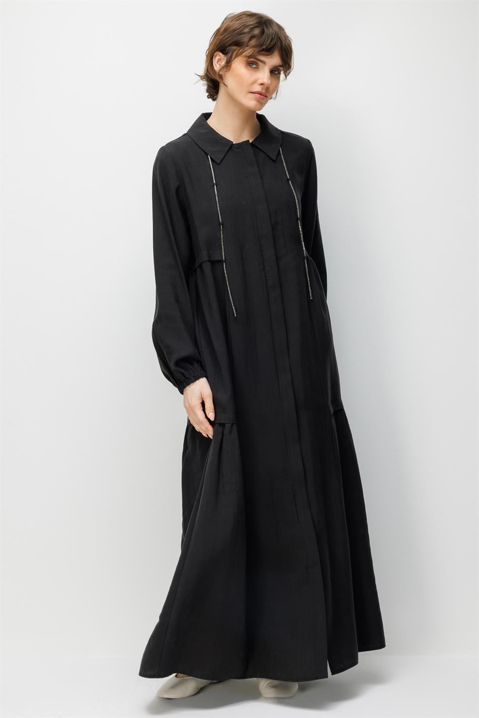 %80 Doğal LyoCELL Dökümlü Soft Hissiyatlı Yaka Aksesuar Garni Detaylı Kap Ferace-Siyah