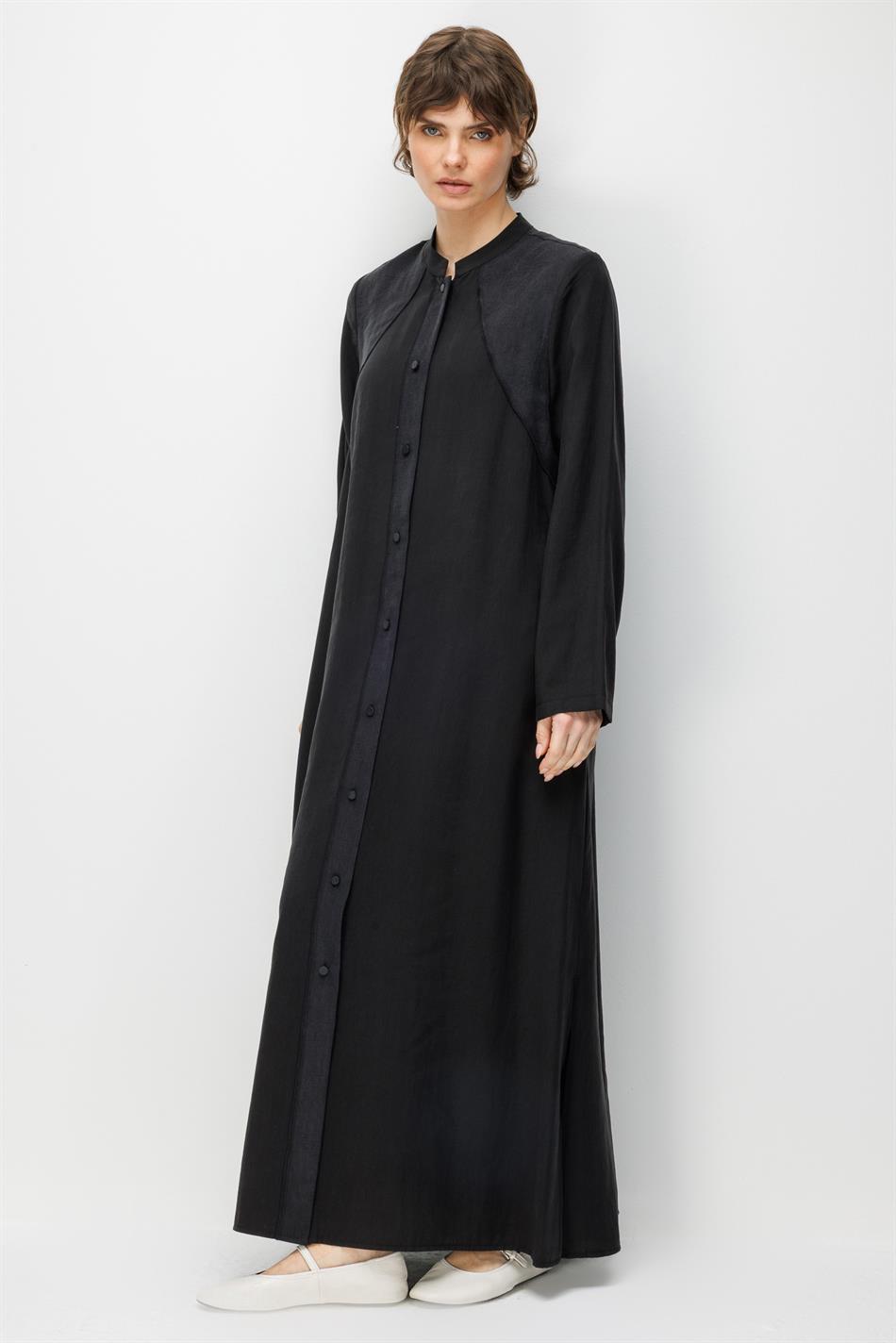 %80 Doğal LyoCELL Dökümlü Soft Hissiyatlı Desen Pat ve Beden Garni Detaylı Kap Ferace-Siyah