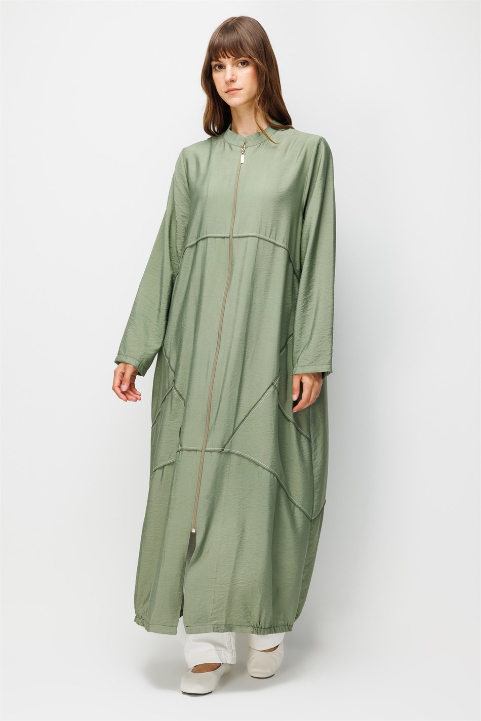 85 % LyoCELL Goldfarbene Cape-Abaya mit kontrastierenden Ziernähten – Khaki