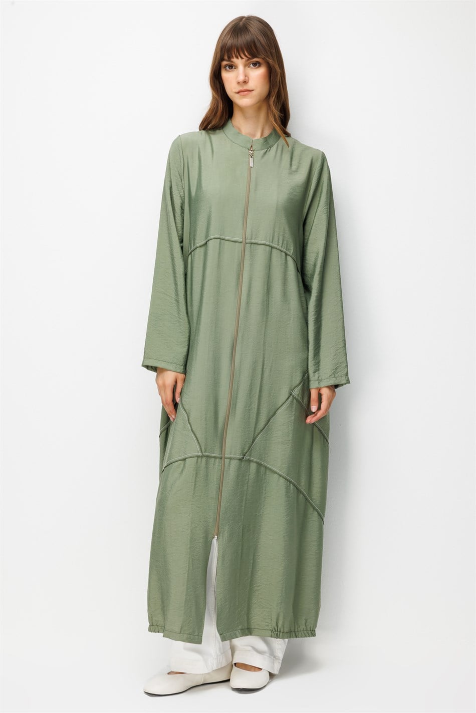 85 % LyoCELL Goldfarbene Cape-Abaya mit kontrastierenden Ziernähten – Khaki