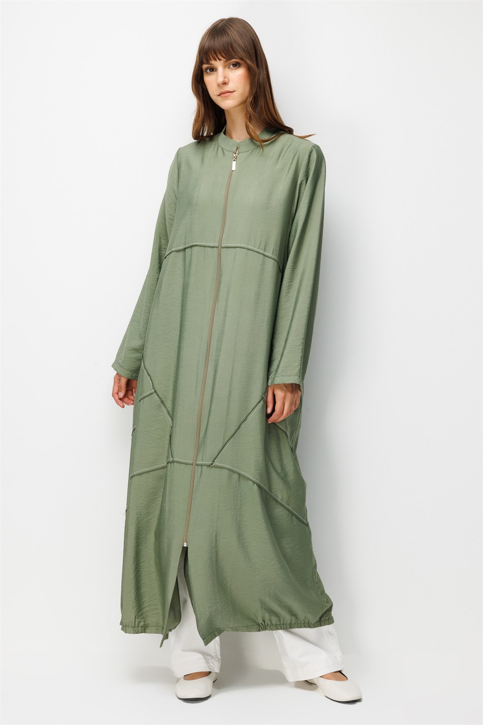 85 % LyoCELL Goldfarbene Cape-Abaya mit kontrastierenden Ziernähten – Khaki