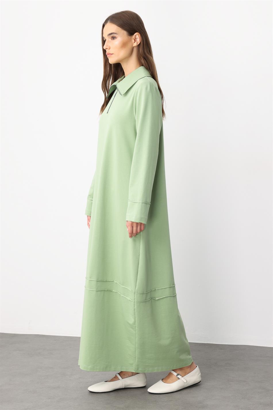 Aller Strickkleid mit fließendem Fall und Ziernähten, Baumwollmischung – Grün