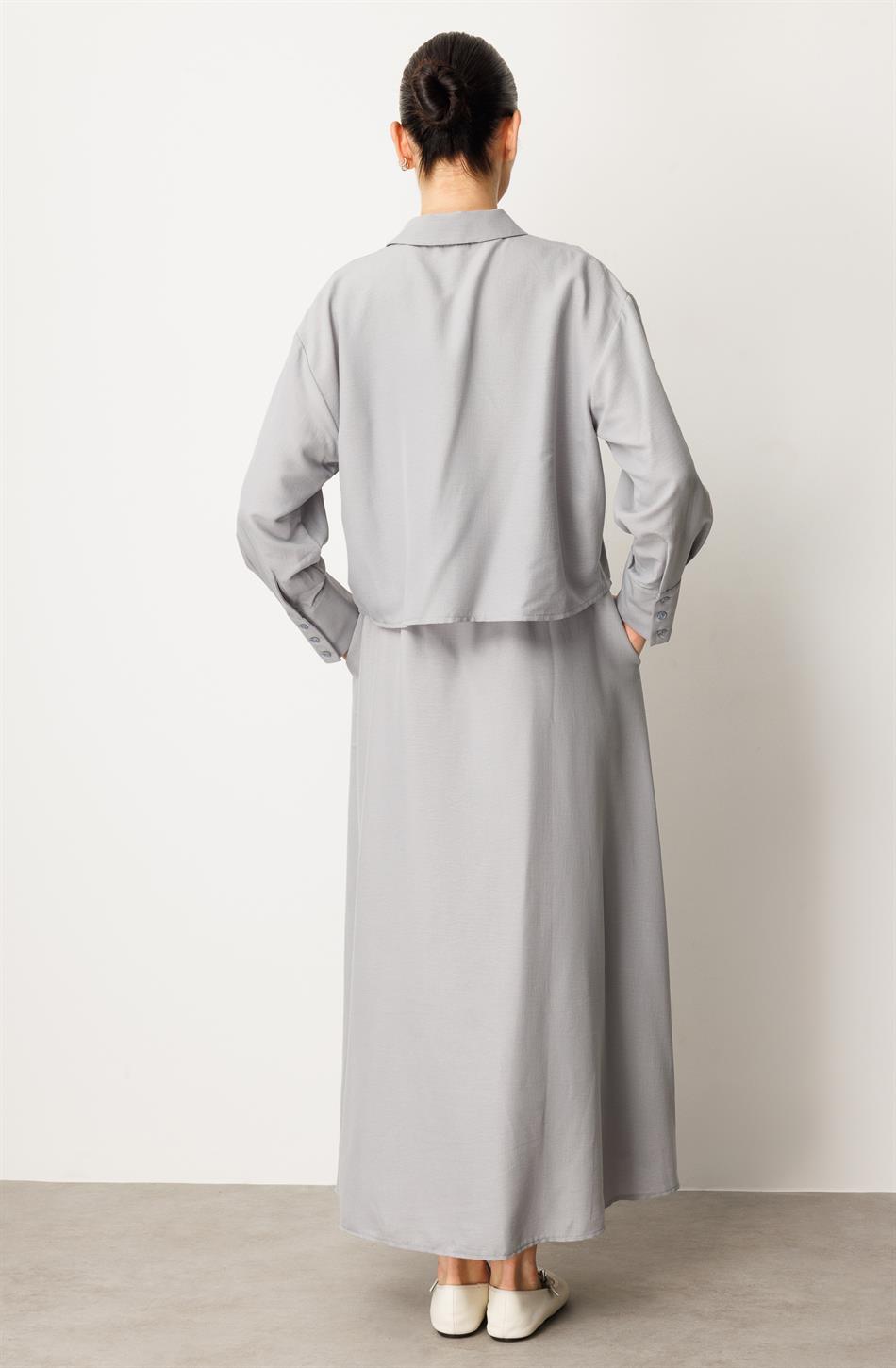 Aller Zijden jurk/abaya met bovenlichaam en mouwloze binnenvoering - Grijs