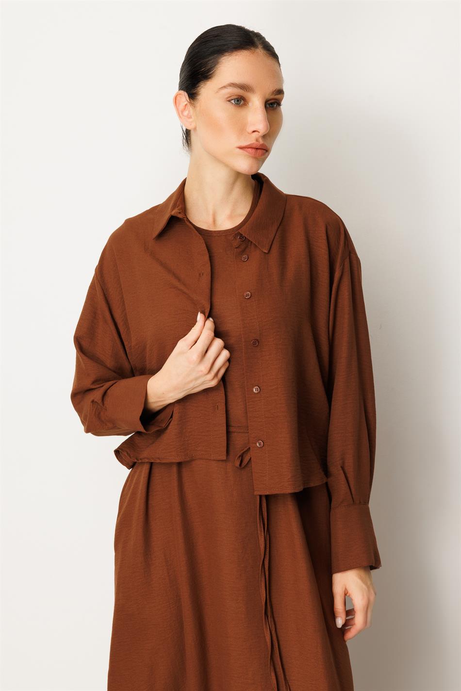 Aller Seidenkleid Abaya-Braun, bestehend aus Oberteil und ärmellosem Unterkleid