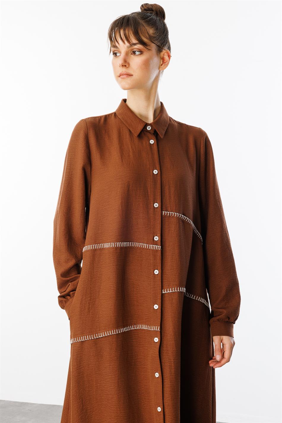 Chooban Bequeme Cape-Abaya mit Ziernähten und Seidenstoff – Braun